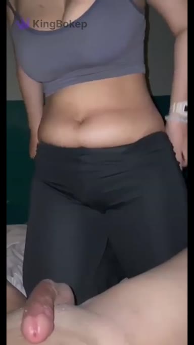 Video Viral ABG Hijab Tutorial Wiwik Sampe Muntah Di Dalam Top Trending Global Indonesia 2025